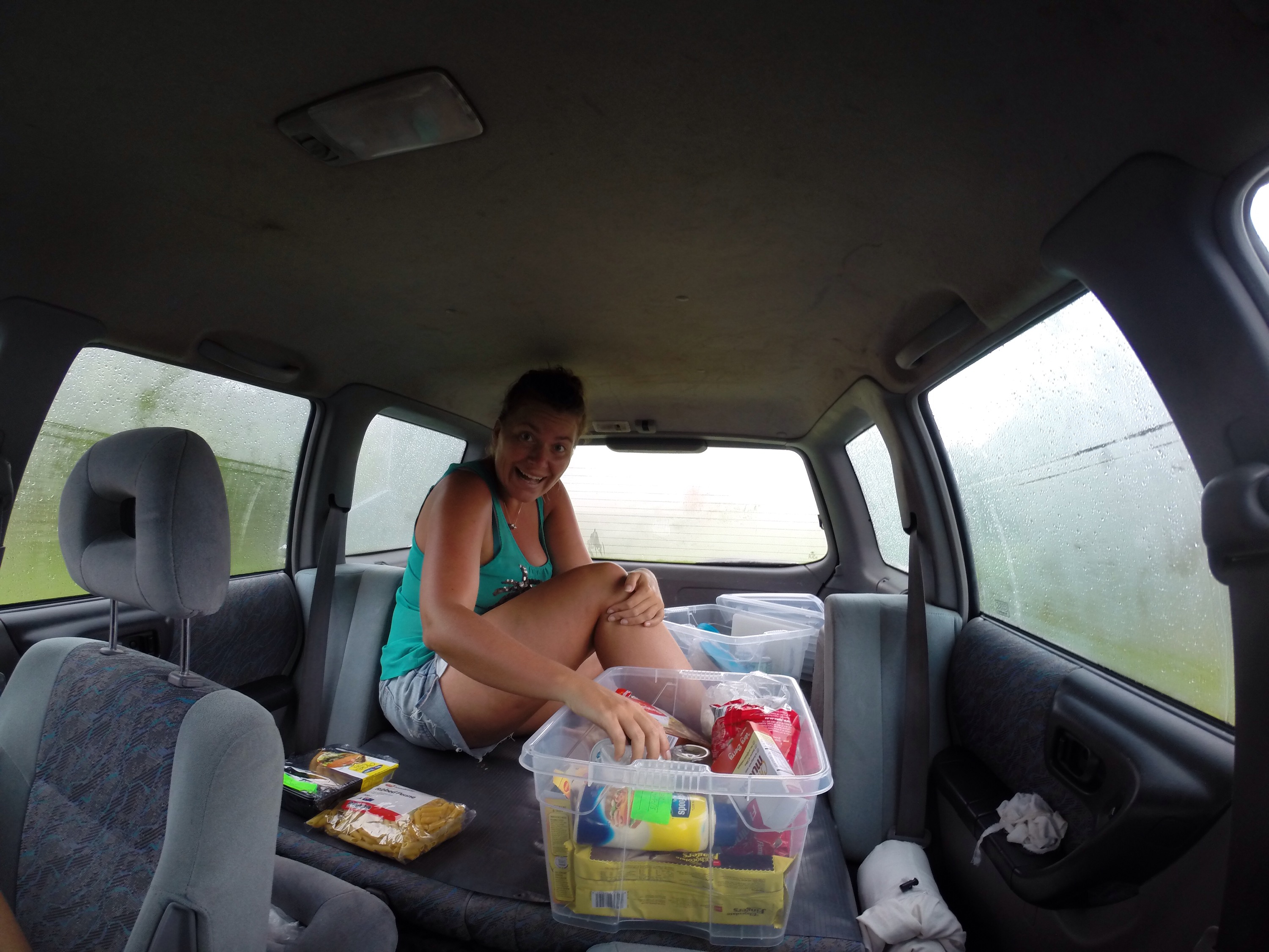 bed opmaken in auto bed opmaken in auto